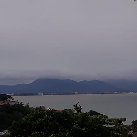 Casa De Pedro Ferreira Otel Governador Celso Ramos Dış mekan fotoğraf